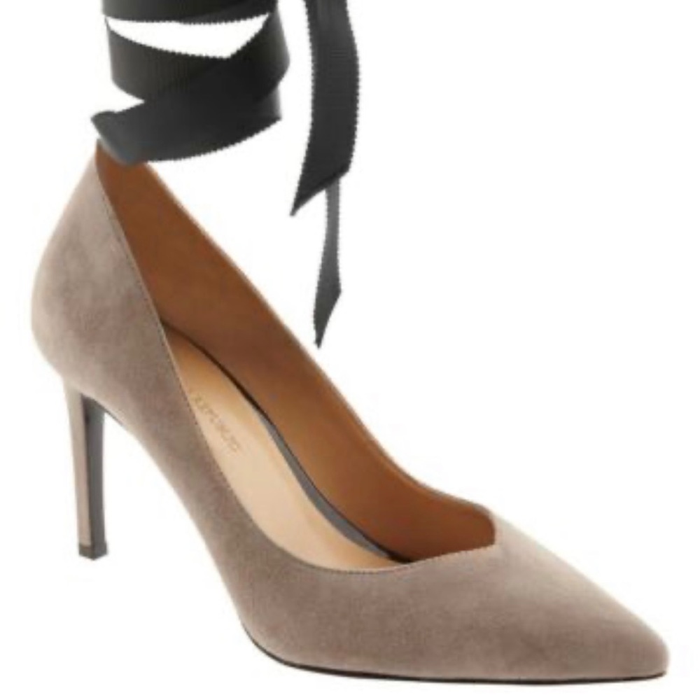Banana Republic Maisy Ribbon Tie Pump in Mushroom Tan